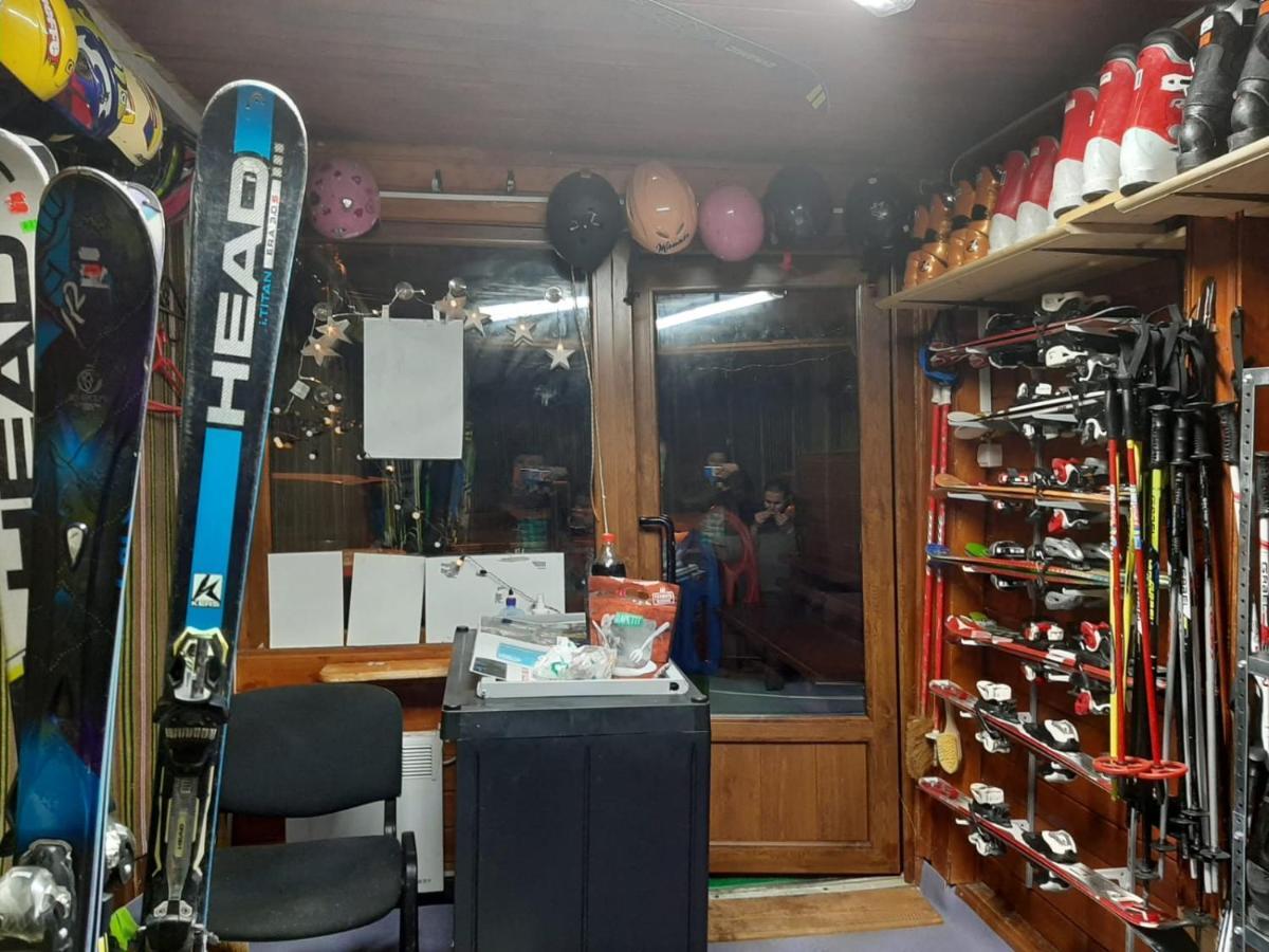 Kalinderu Skier'S Apartament Bellevue Busteni Exterior photo